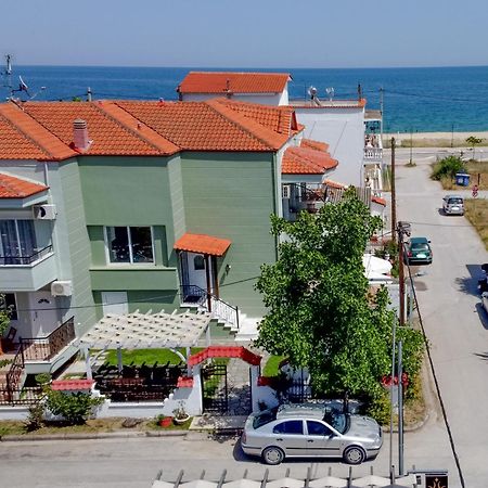 Athanasia Inn Vrasná Exteriör bild