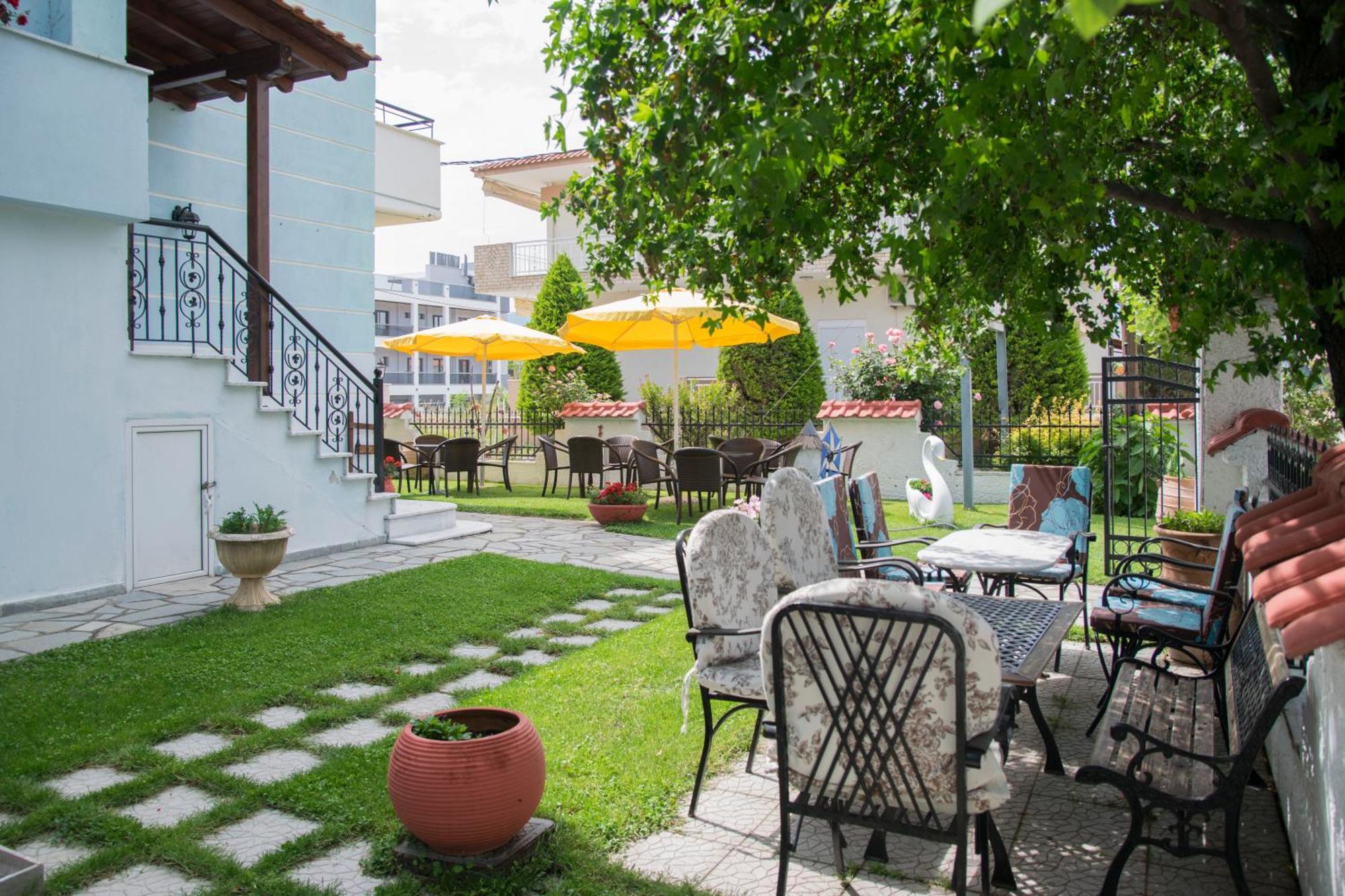 Athanasia Inn Vrasná Exteriör bild
