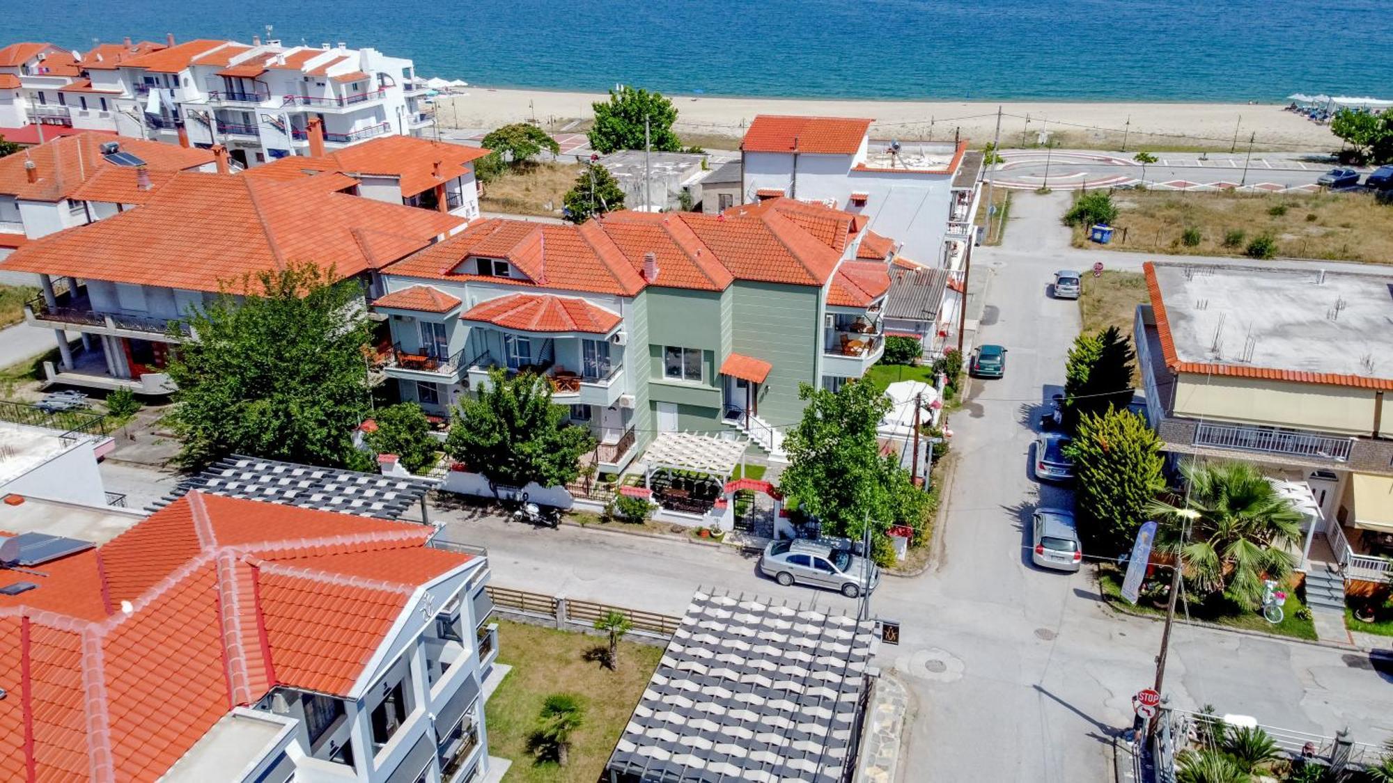 Athanasia Inn Vrasná Exteriör bild