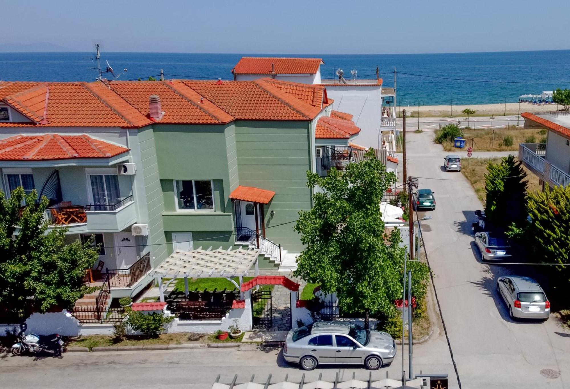 Athanasia Inn Vrasná Exteriör bild