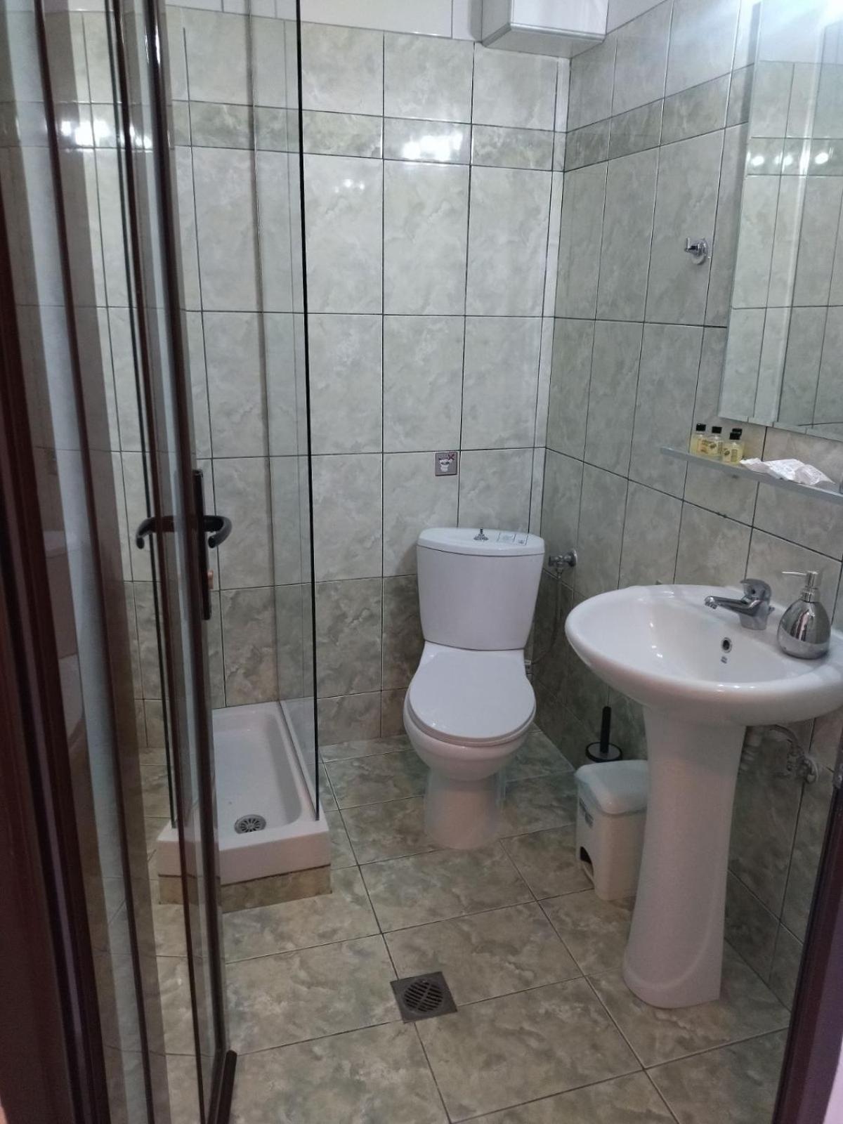 Athanasia Inn Vrasná Exteriör bild