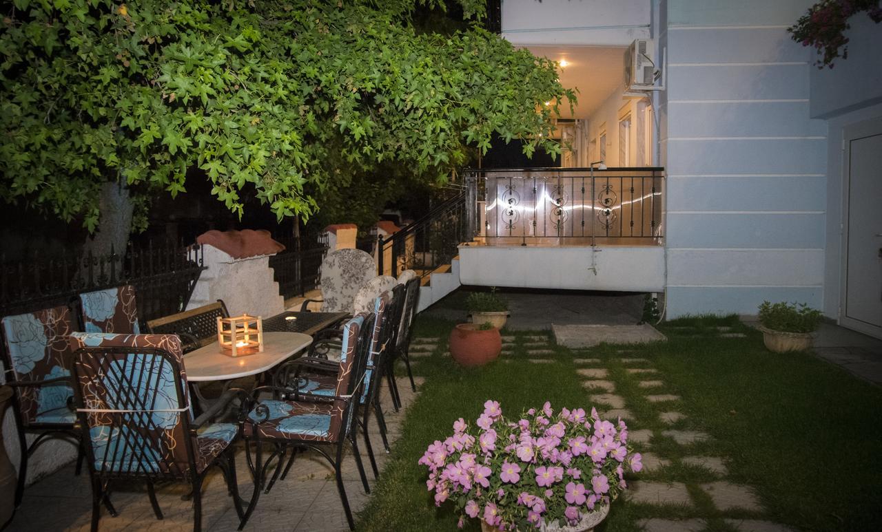 Athanasia Inn Vrasná Exteriör bild